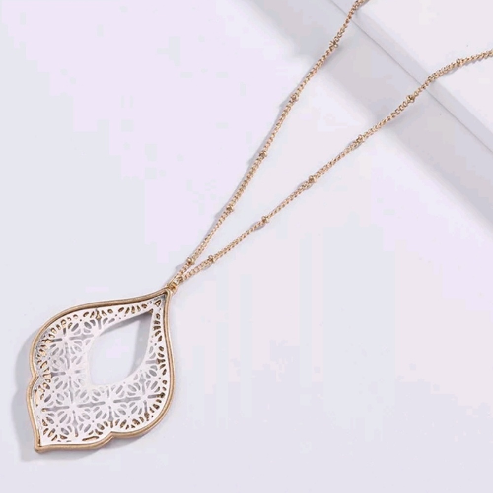 Y2K 2020s Filigree Tear Drop Necklace chunky statement jewelry